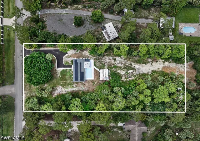 Photo 3 of Single family home for sale at 280 1st Street Nw, Naples, FL 34120 | MLS# 226021433 | Listing updated on 2026-09-02