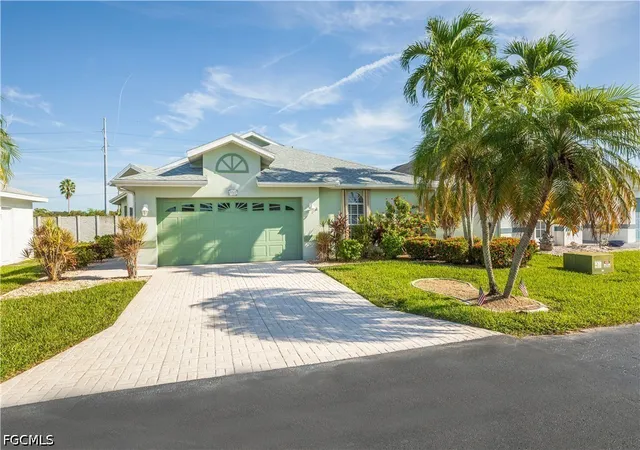 Photo 1 of Single family home for sale at 3762 Sabal Springs Blvd, North Fort Myers, FL 33917 | MLS# 2026024167 | Listing updated on 2026-10-28
