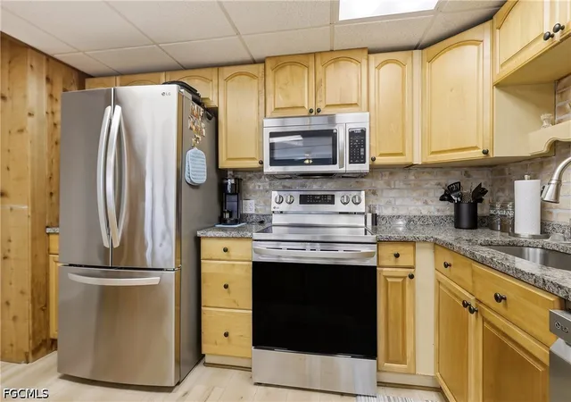 Photo 4 of Manufactured home for sale at 218 Nicklaus Blvd, North Fort Myers, FL 33903 | MLS# 2026024186 | Listing updated on 2026-09-22