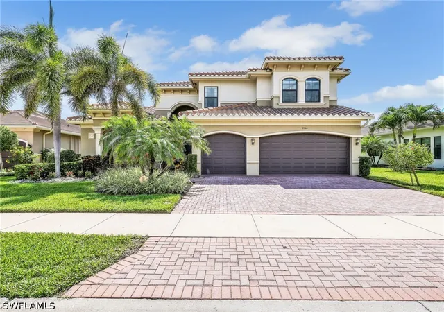 Photo 1 of Single family home for sale at 2756 Crystal Way, Naples, FL 34119 | MLS# 226021118 | Listing updated on 2026-09-06