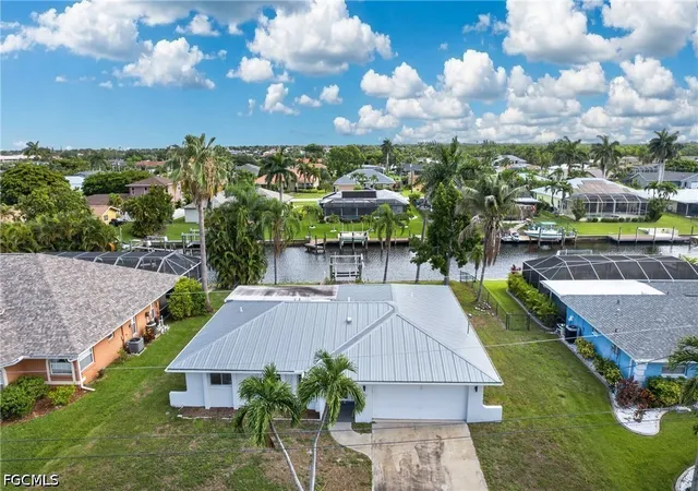 Photo 1 of Single family home for sale at 2031 Se 25th Lane, Cape Coral, FL 33904 | MLS# 2026024236 | Listing updated on 2026-09-16