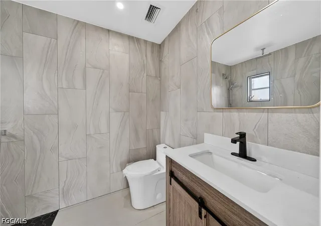 Photo 3 of Single family home for sale at 2031 SE 25th Lane, Cape Coral, FL 33904 | MLS# 2026024236 | Listing updated on 2026-09-16