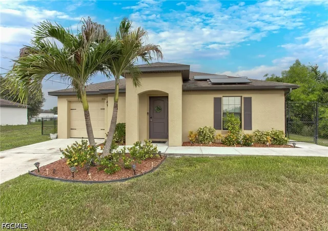 Photo 1 of Single family home for sale at 816 Lystra Ave, Fort Myers, FL 33913 | MLS# 2026024297 | Listing updated on 2026-09-02