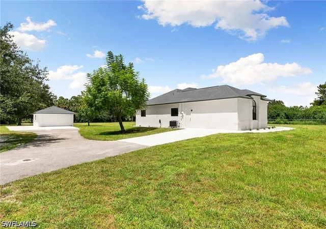 Photo 3 of Single family home for sale at 221 10th Street Se, Naples, FL 34117 | MLS# 226021498 | Listing updated on 2026-09-06