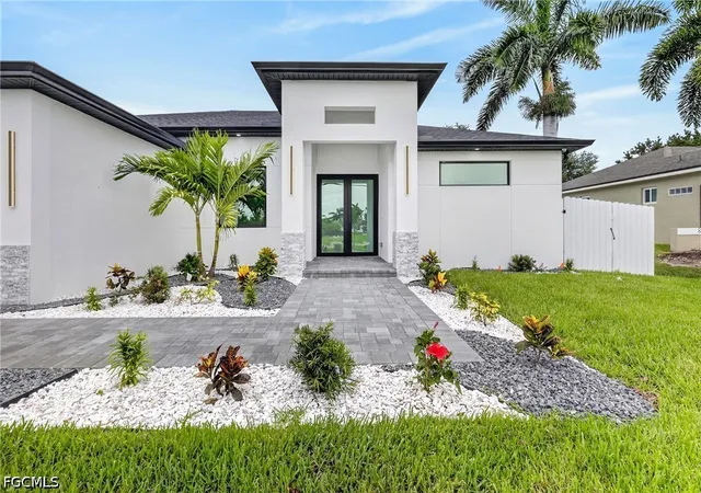 Photo 2 of Single family home for sale at 330 Sw 26th Place, Cape Coral, FL 33991 | MLS# 2026024315 | Listing updated on 2026-09-11
