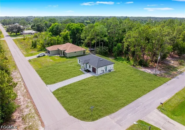 Photo 2 of Single family home for sale at 1400 E 11th Street, Lehigh Acres, FL 33972 | MLS# 2026024337 | Listing updated on 2026-09-12