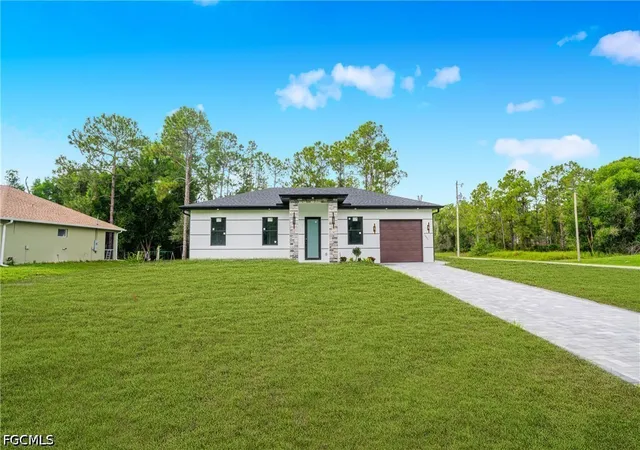 Photo 4 of Single family home for sale at 1400 E 11th Street, Lehigh Acres, FL 33972 | MLS# 2026024337 | Listing updated on 2026-09-12