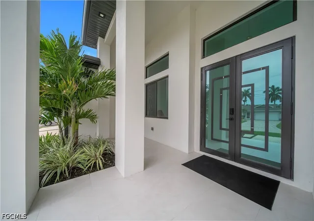 Photo 4 of Single family home for sale at 2726 SW 38th Street, Cape Coral, FL 33914 | MLS# 2026024346 | Listing updated on 2026-09-02