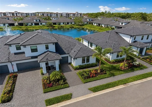Photo 3 of Townhouse for sale at 13072 Georges Cay Pl, Fort Myers, FL 33913 | MLS# 2026024401 | Listing updated on 2026-09-01