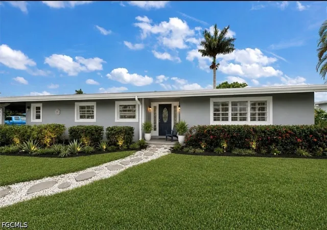 Photo 4 of Single family home for sale at 1721 Clb House Rd, North Fort Myers, FL 33917 | MLS# 2026024423 | Listing updated on 2026-09-04