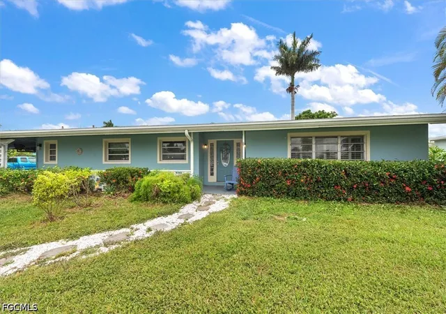 Photo 4 of Single family home for sale at 1721 Clb House Rd, North Fort Myers, FL 33917 | MLS# 2026024423 | Listing updated on 2026-10-04