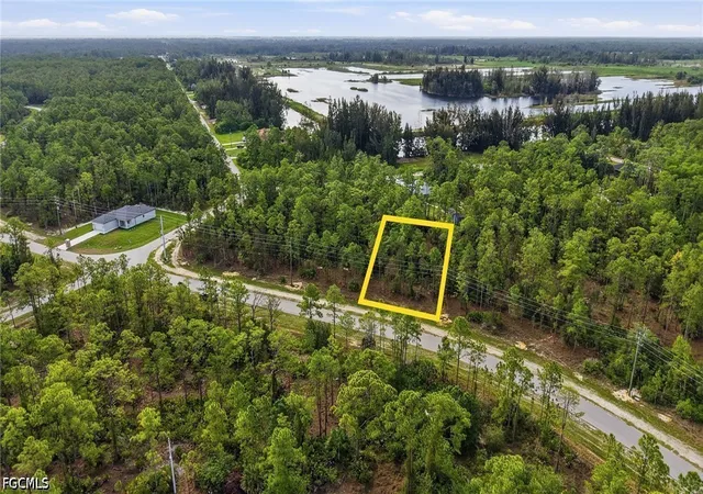 Photo 1 of Sale Pending at 305 Woodburn Dr, Lehigh Acres, FL 33972 | MLS# 2026024473 | Listing updated on 2026-09-08
