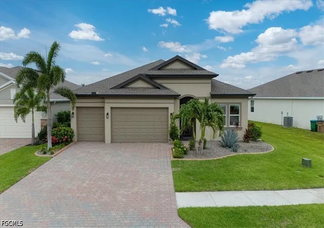 Photo 3 of Single family home for sale at 3271 Baravaldo Cir, Cape Coral, FL 33909 | MLS# 2026024564 | Listing updated on 2026-09-17