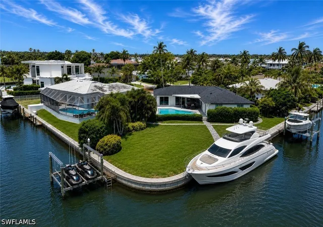 Photo 1 of Single family home for sale at 2140 Shad Ct, Naples, FL 34102 | MLS# 226020718 | Listing updated on 2026-09-13