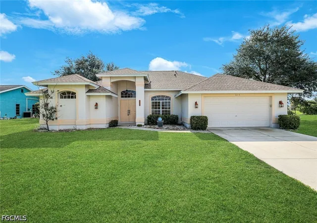 Photo 1 of Single family home for sale at 615 Se 19th Court, Cape Coral, FL 33990 | MLS# 2026024644 | Listing updated on 2026-09-12