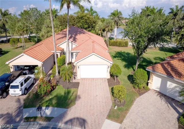 Photo 3 of Townhouse for sale at 14190 Fall Crk Ct, Naples, FL 34114 | MLS# 2026024685 | Listing updated on 2026-09-06