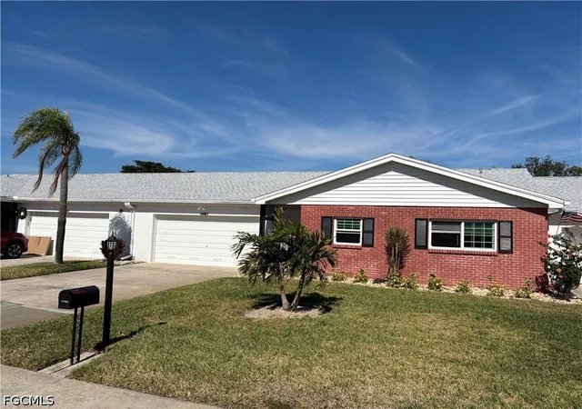 Photo 1 of Townhouse for sale at 1515 Edgewater Cir, Fort Myers, FL 33919 | MLS# 2026024845 | Listing updated on 2026-09-11
