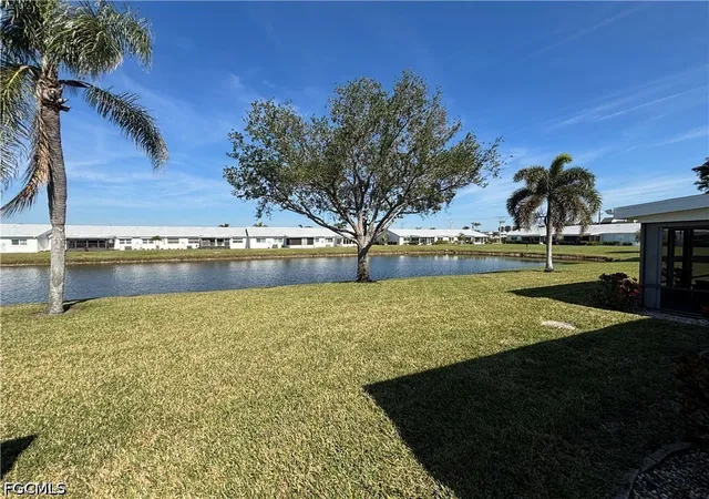 Photo 2 of Townhouse for sale at 1515 Edgewater Cir, Fort Myers, FL 33919 | MLS# 2026024845 | Listing updated on 2026-09-11