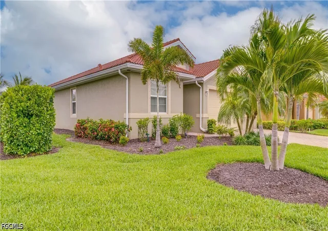Photo 3 of Single family home for sale at 3036 Sunset Pointe Cir, Cape Coral, FL 33914 | MLS# 2026024936 | Listing updated on 2026-09-15