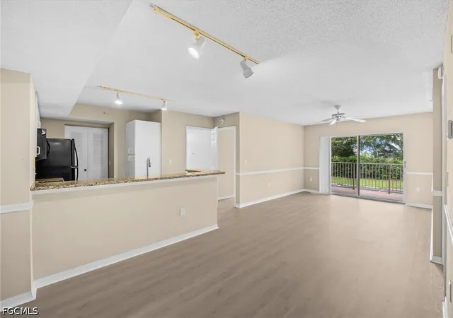 Listing Photo 5 - Condo for sale in building located at 1590 S 42Nd Cir, Vero Beach, FL 32967 - Unit #209
