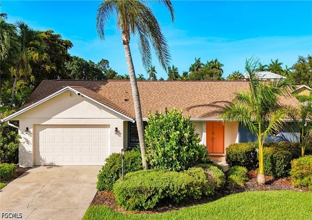 Photo 2 of Single family home for sale at 1201 Westfield Dr, Fort Myers, FL 33919 | MLS# 2026025052 | Listing updated on 2026-09-09