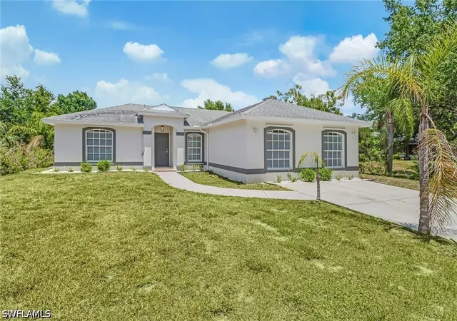 Photo 1 of Single family home for sale at 2921 2nd Avenue Se, Naples, FL 34117 | MLS# 226022169 | Listing updated on 2026-09-04