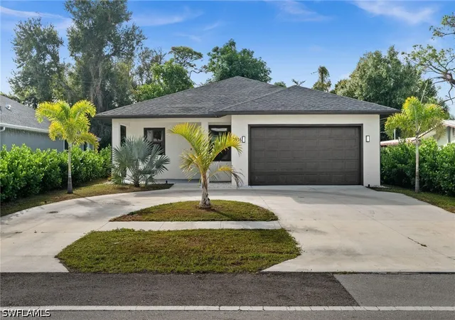 Photo 1 of Single family home for sale at 1916 Jefferson Ave, Fort Myers, FL 33901 | MLS# 226022176 | Listing updated on 2026-09-11