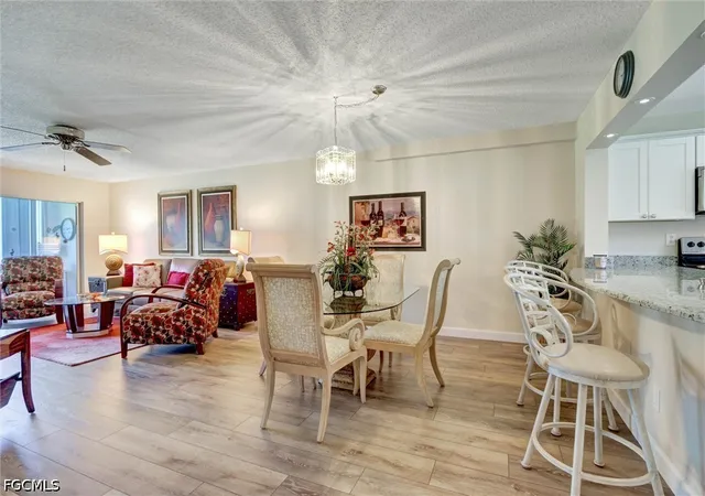 Listing Photo 5 - Condo for sale in building located at 9900 Sunset Cvs Ln, Fort Myers, FL 33919 - Unit #114