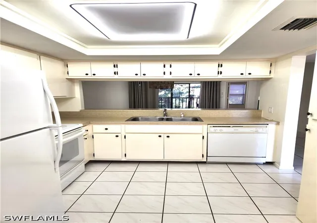 Listing Photo 1 - Condo for sale in building located at 15075 Parkside Dr, Fort Myers, FL 33908 - Unit #102