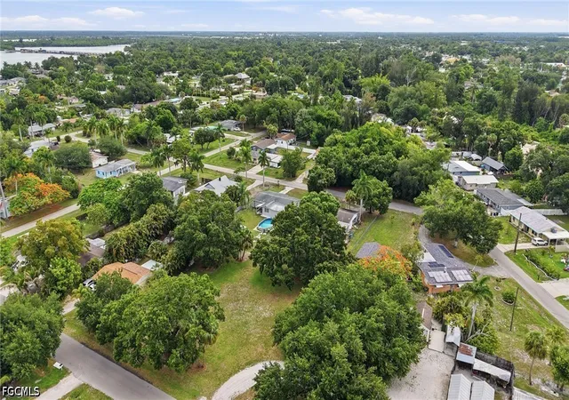 Photo 47 of Single family home for sale at 372 Altamont Ave, Fort Myers, FL 33905 | MLS# 2026025457 | Listing updated on 2026-09-03