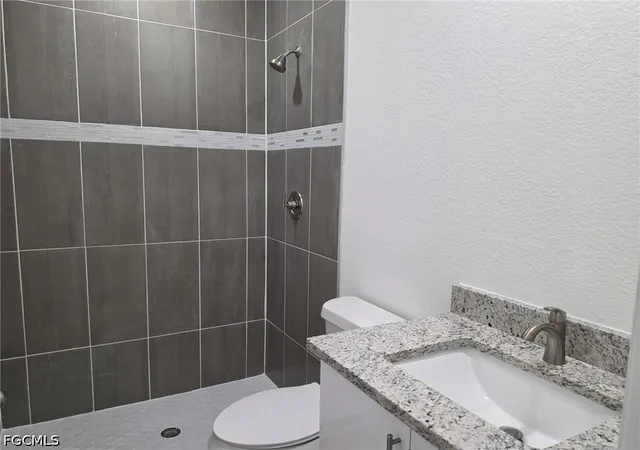Listing Photo 4 - Condo for sale in building located at 23/25 W 12th St, Lehigh Acres, FL 33972