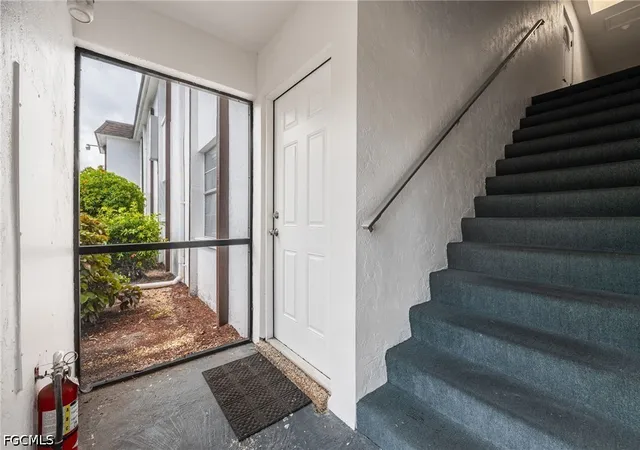 Photo 4 of Condo for sale at 2828 Jackson St #B3, Fort Myers, FL 33901 | MLS# 2026025549 | Listing updated on 2026-09-21