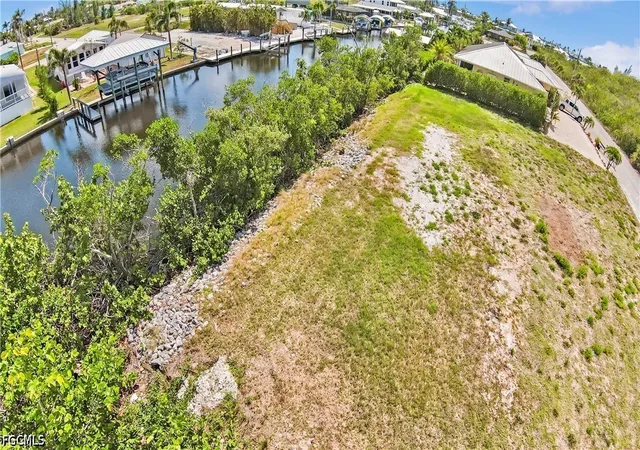 Photo 4 of Land for sale at 2807 Cussell Dr, Saint James City, FL 33956 | MLS# 2026025640 | Listing updated on 2026-09-02