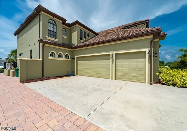 Photo 2 of Single family home for sale at 18189 Ohara Dr, Port Charlotte, FL 33948 | MLS# 2026025658 | Listing updated on 2026-09-02