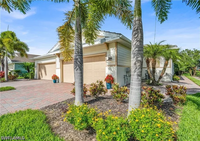 Photo 2 of Townhouse for sale at 14695 Edgewater Cir, Naples, FL 34114 | MLS# 226021415 | Listing updated on 2026-09-13