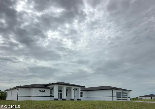 Photo 2 of Single family home for sale at 2835 Ne 5th Place, Cape Coral, FL 33909 | MLS# 2026025761 | Listing updated on 2026-09-10