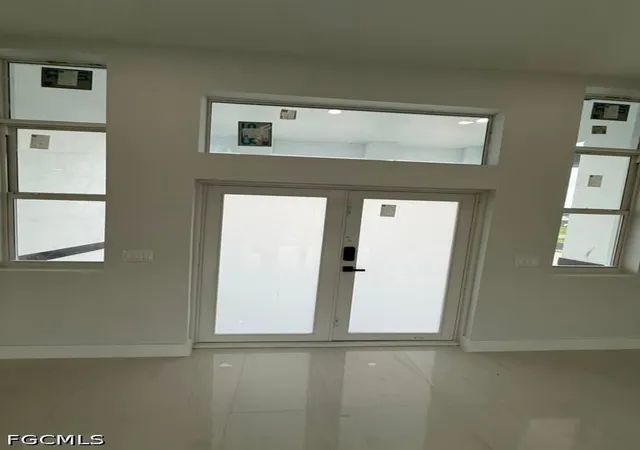 Photo 4 of Single family home for sale at 2835 NE 5th Place, Cape Coral, FL 33909 | MLS# 2026025761 | Listing updated on 2026-09-10