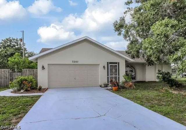 Photo 3 of Sale Pending at 7240 Coolidge Rd, Fort Myers, FL 33967 | MLS# 226022517 | Listing updated on 2026-09-15