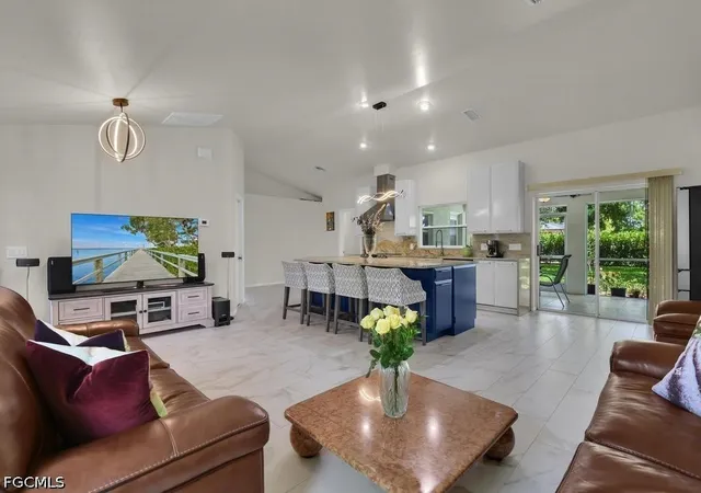 Photo 2 of Single family home for sale at 206 Se 28th Terrace, Cape Coral, FL 33904 | MLS# 2026025835 | Listing updated on 2026-09-15