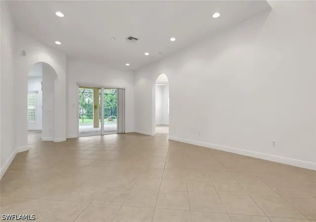 Photo 4 of Sale Pending at 10233 Avonleigh Dr, Bonita Springs, FL 34135 | MLS# 226021670 | Listing updated on 2026-09-11