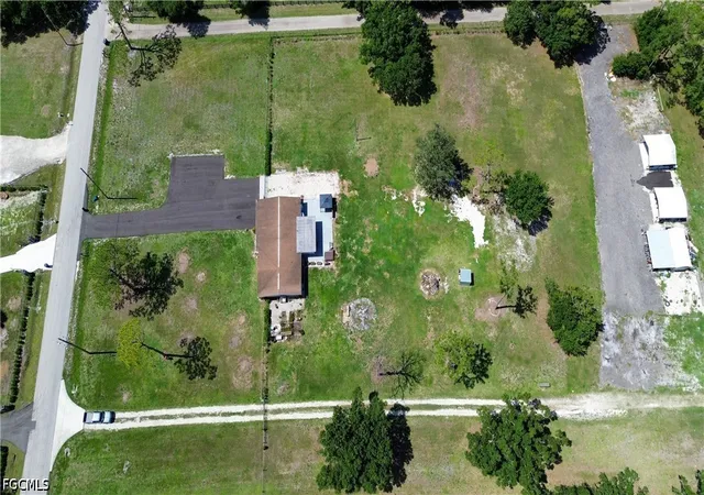 Photo 3 of Sale Pending at 17751 Wells Rd, North Fort Myers, FL 33917 | MLS# 2026025903 | Listing updated on 2026-09-23