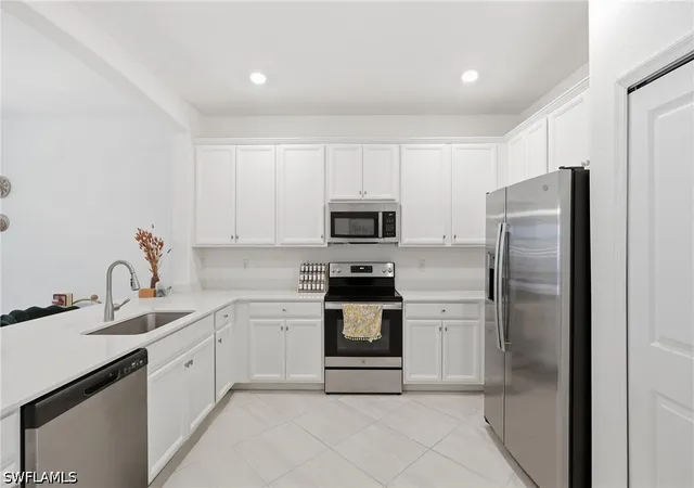 Photo 4 of Townhouse for sale at 2584 Vine Ave, Naples, FL 34120 | MLS# 226021964 | Listing updated on 2026-09-12