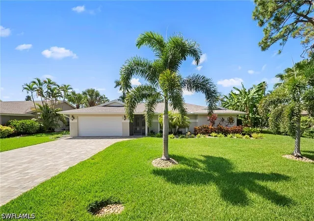 Photo 1 of Single family home for sale at 28581 Winthrop Cir, Bonita Springs, FL 34134 | MLS# 226022709 | Listing updated on 2026-09-14