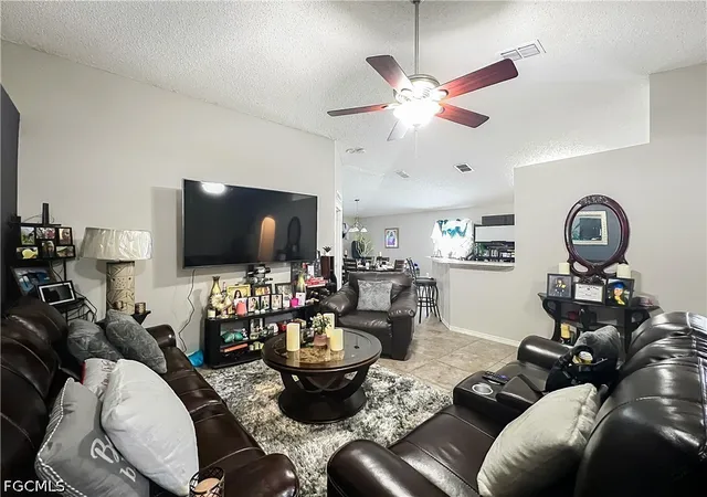 Photo 4 of Single family home for sale at 2131 Cor School Dr, Orlando, FL 32820 | MLS# 2026026011 | Listing updated on 2026-09-10