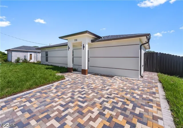 Photo 3 of Single family home for sale at 731 Camilla St E, Lehigh Acres, FL 33974 | MLS# 2026026111 | Listing updated on 2026-09-06