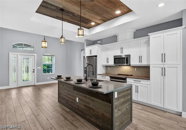 Photo 3 of Single family home for sale at 2131 22nd Avenue NE, Naples, FL 34120 | MLS# 226022902 | Listing updated on 2026-09-15