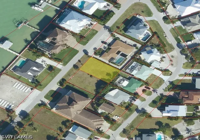 Land for sale at 25 Dolphin Cir, Naples, FL 34113 | MLS# 226022918