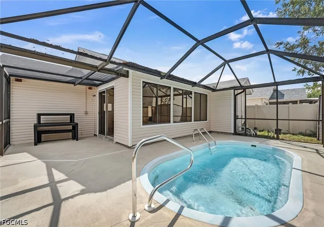 Photo 1 of Single family home for sale at 5581 Longleaf Dr, North Fort Myers, FL 33917 | MLS# 2026026360 | Listing updated on 2026-09-16