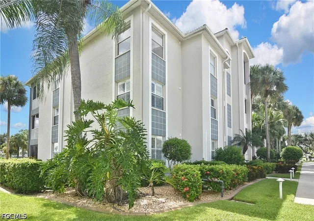 Photo 2 of Condo for sale at 10285 Bismark Palm Way #1024, Fort Myers, FL 33966 | MLS# 2026026373 | Listing updated on 2026-09-16