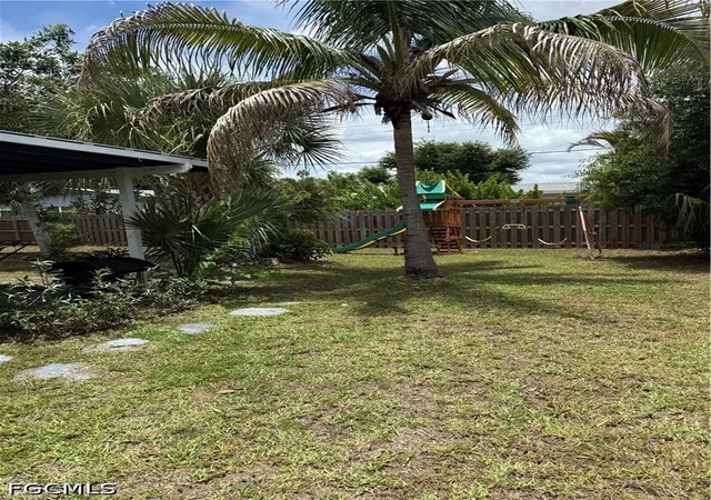 Photo 3 of Single family home for sale at 3941 Maxine St, Fort Myers, FL 33901 | MLS# 2026026390 | Listing updated on 2026-10-06